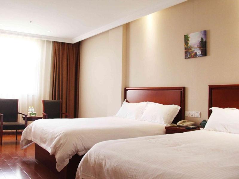GreenTree Inn Shandong Qingdao Development District SDUST Express Hotel Buitenkant foto