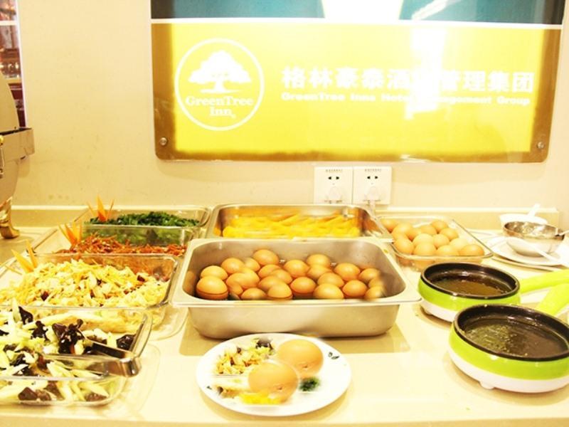 GreenTree Inn Shandong Qingdao Development District SDUST Express Hotel Buitenkant foto