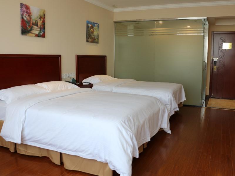 GreenTree Inn Shandong Qingdao Development District SDUST Express Hotel Buitenkant foto