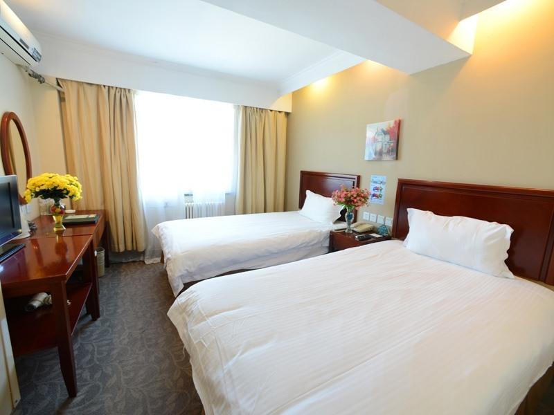 GreenTree Inn Shandong Qingdao Development District SDUST Express Hotel Buitenkant foto