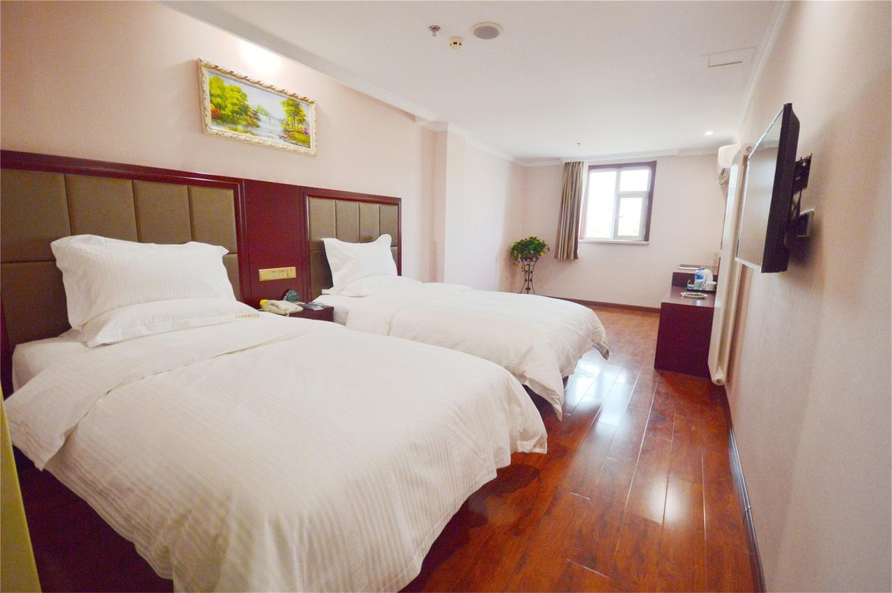 GreenTree Inn Shandong Qingdao Development District SDUST Express Hotel Buitenkant foto