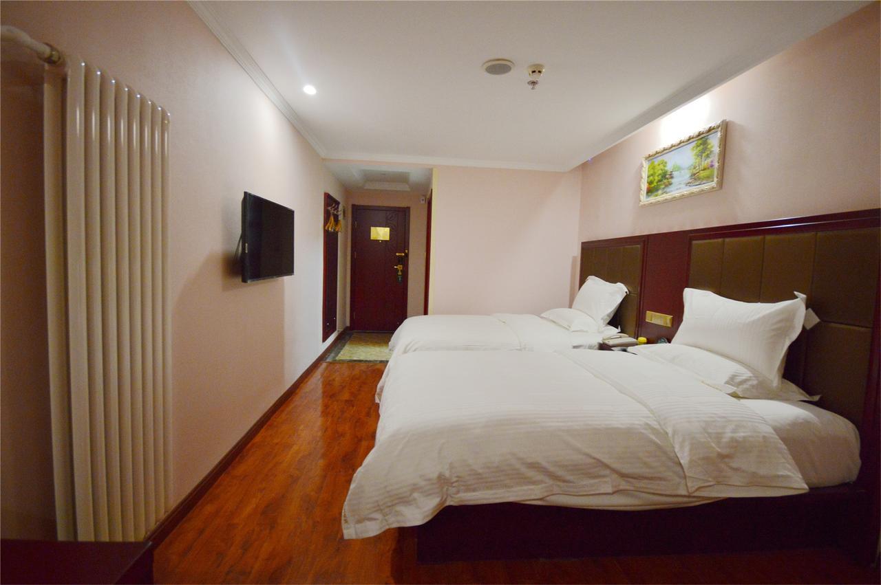GreenTree Inn Shandong Qingdao Development District SDUST Express Hotel Buitenkant foto